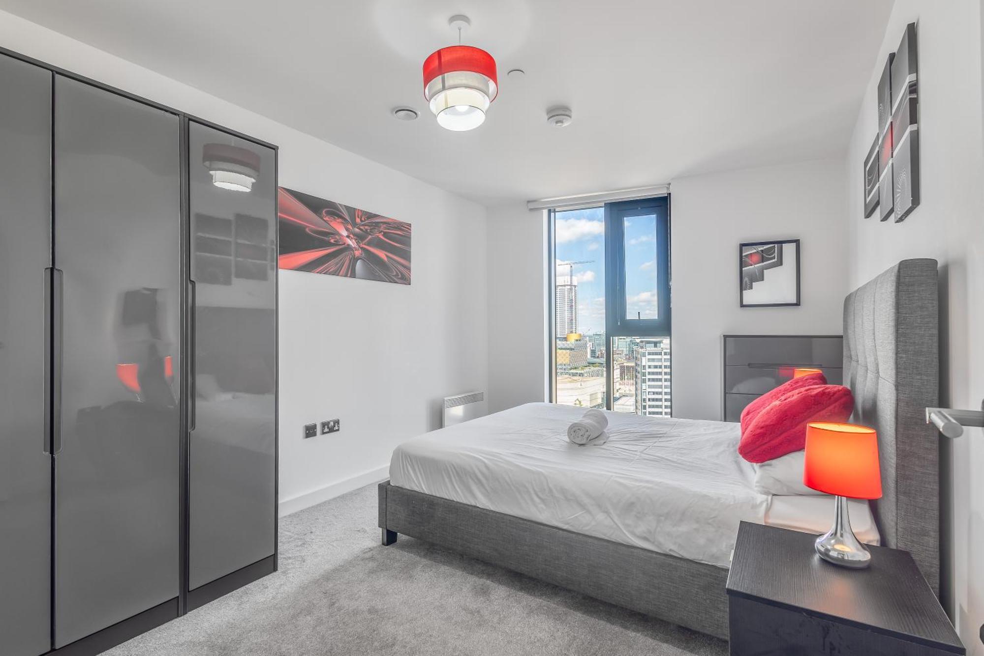 Luxury 2 Bedroom Apartment, On Broad Street! Birmingham Buitenkant foto
