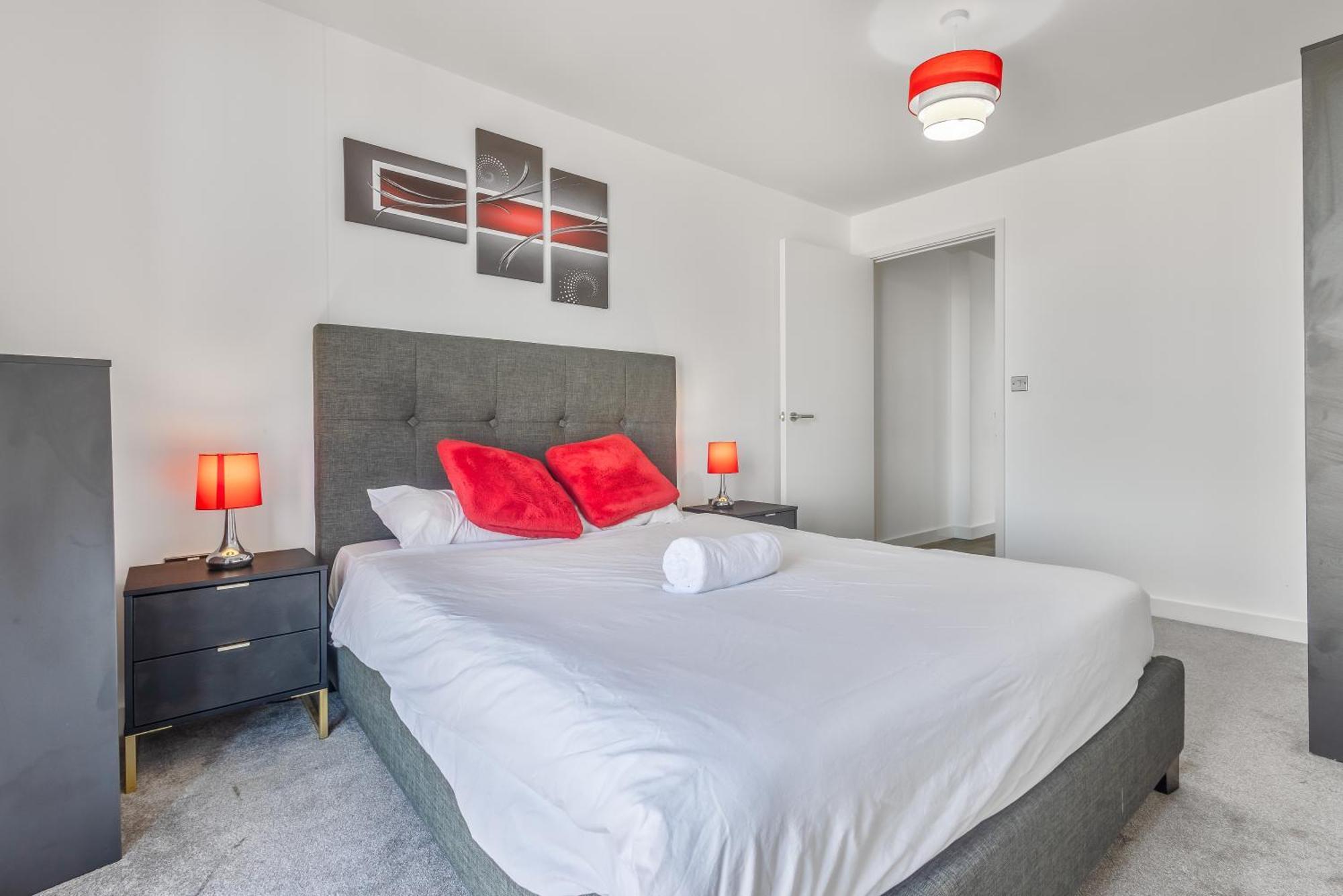Luxury 2 Bedroom Apartment, On Broad Street! Birmingham Buitenkant foto